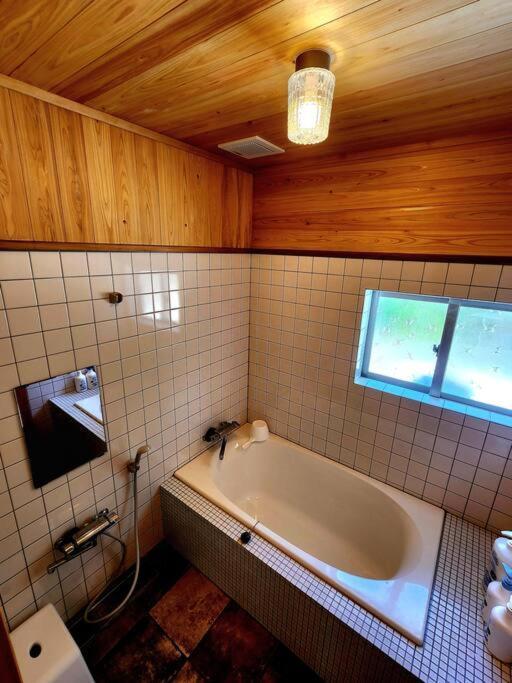 琉球古民家 蒼 Apartment Мотобу Екстериор снимка